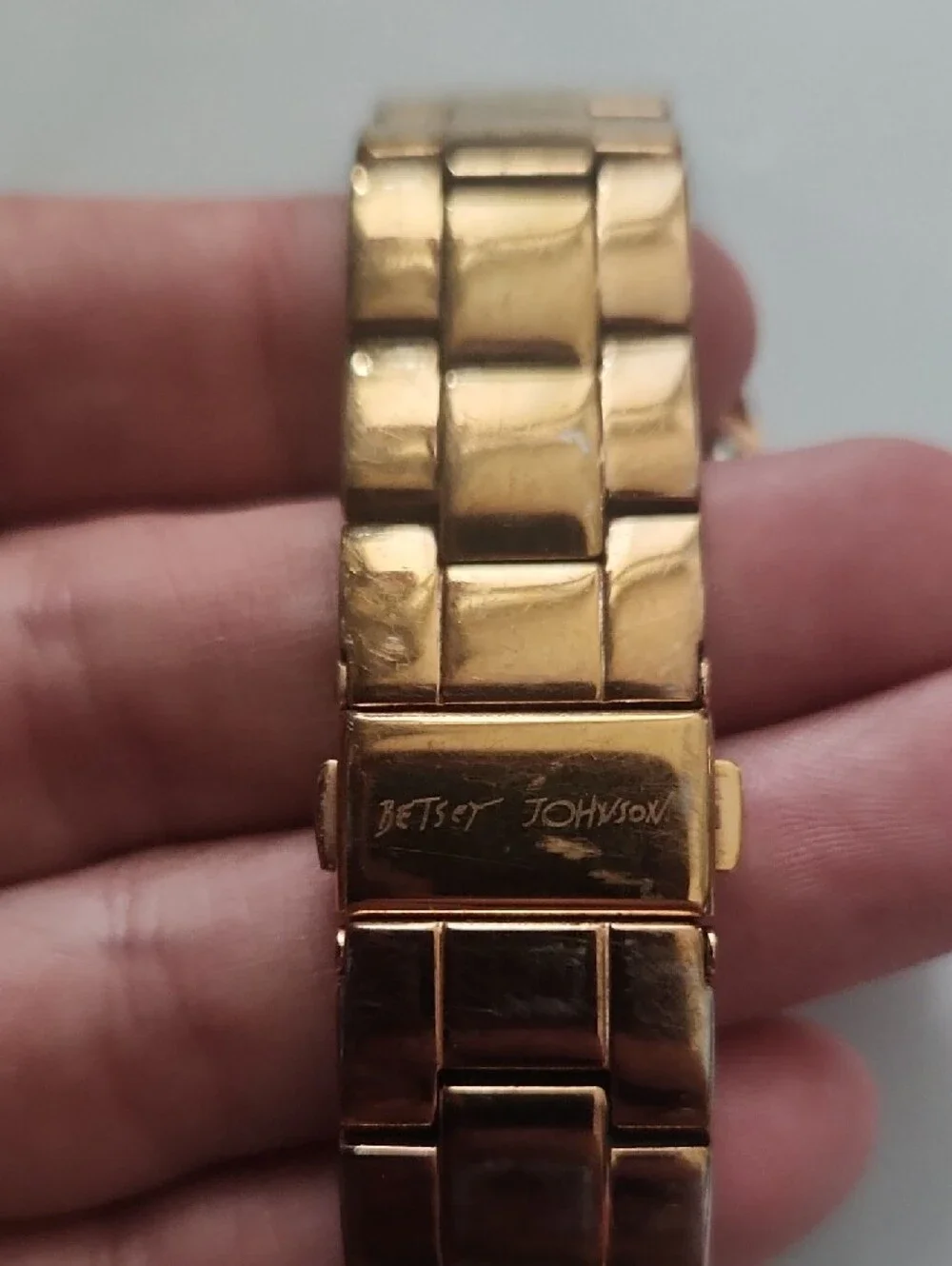 Betsey Johnson Rose Gold and White Women's Watch with Pink Heart‎ Hand